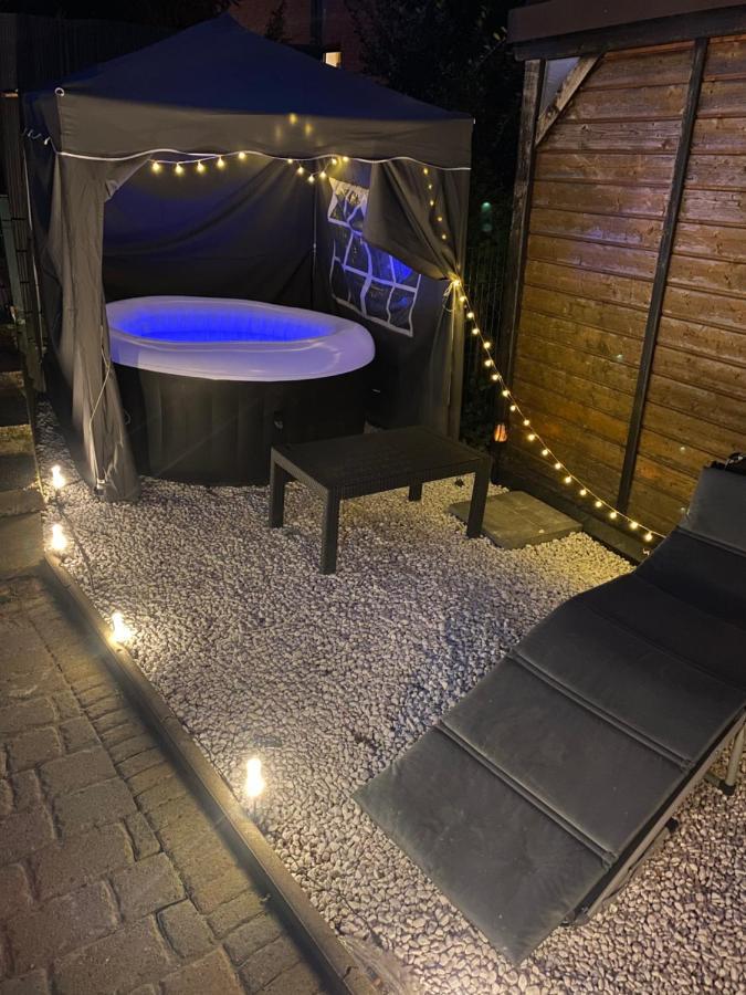 Gotterswickerhamm Wohnen Direkt An Der Rheinpromenade Mit Whirlpool Und Sauna מראה חיצוני תמונה